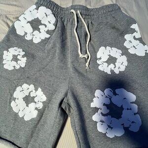 Men’s denim tear shorts